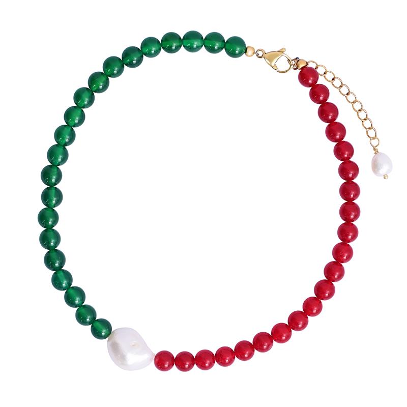 Winterberry Christmas Pearl Necklace